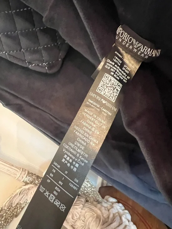 🔥Emporio Armani Women's obsidian chenille lounge Set in Navy- this is heaven 💵 - Picture 7 of 7